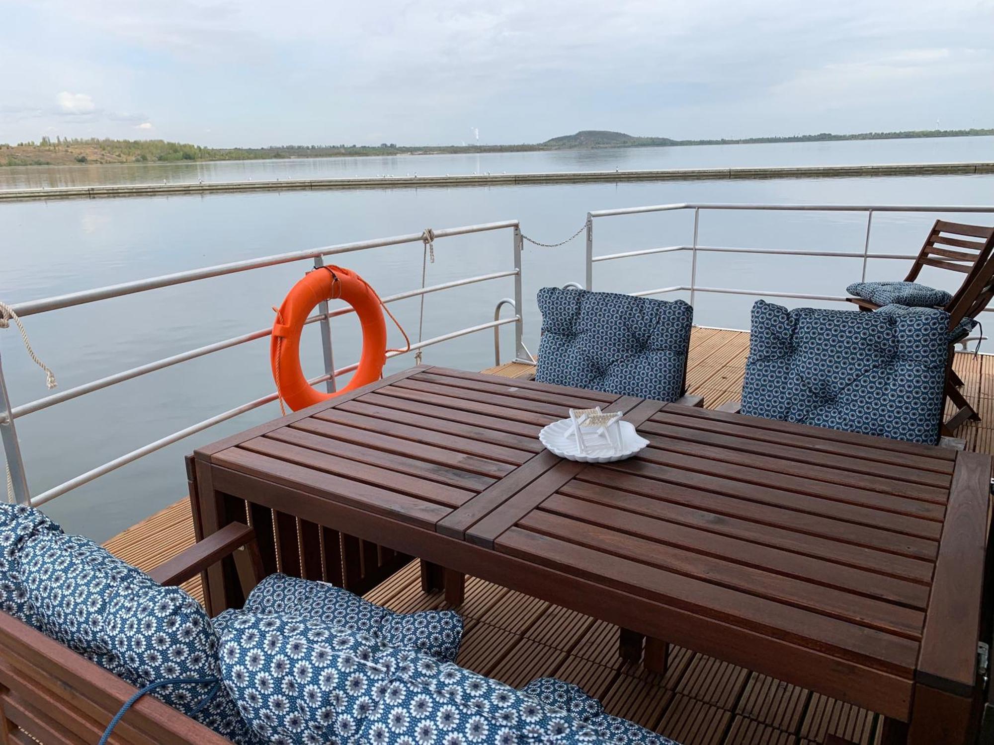 Hausboote Marina Braunsbedra别墅 外观 照片